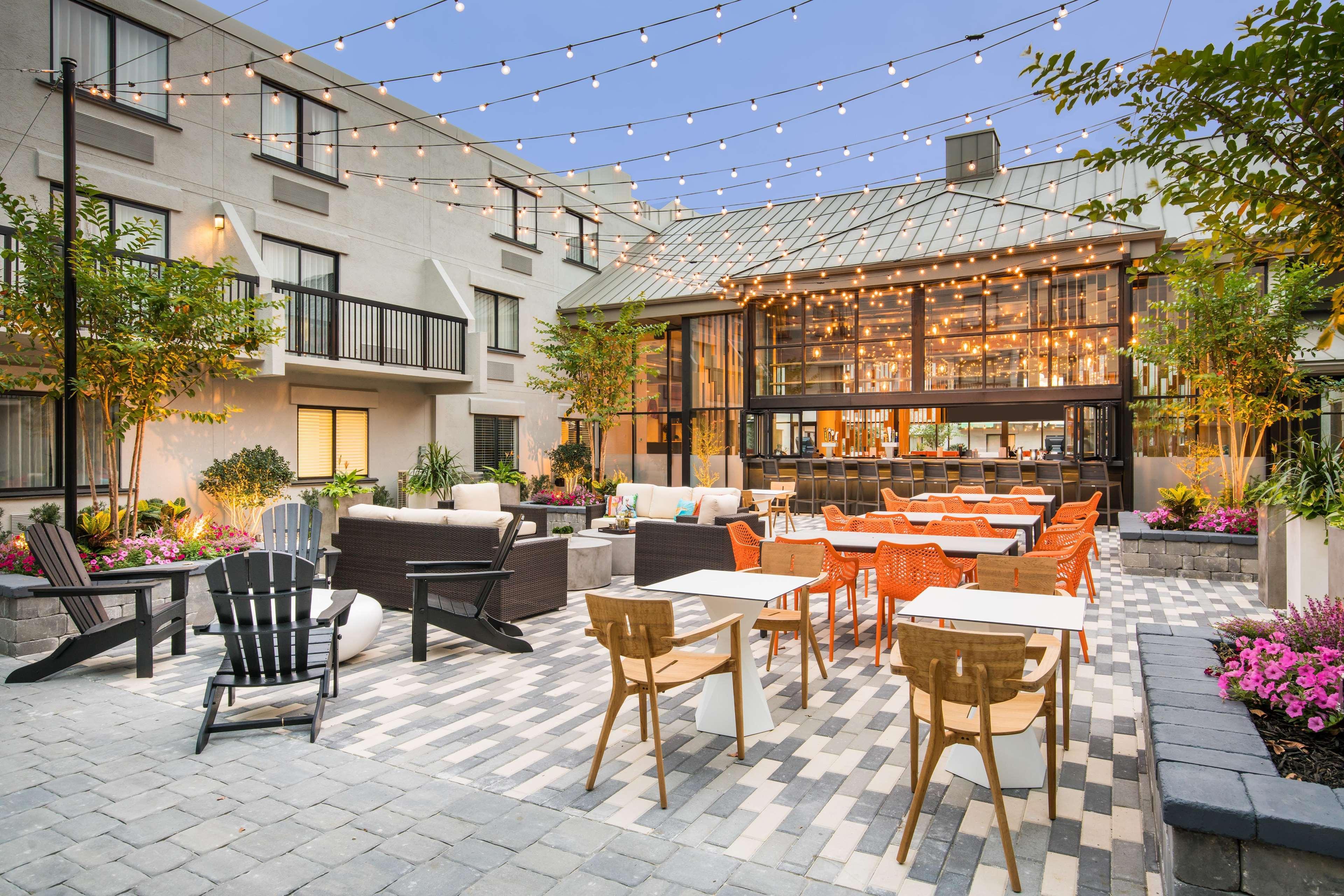 Doubletree By Hilton Gainesville Eksteriør billede