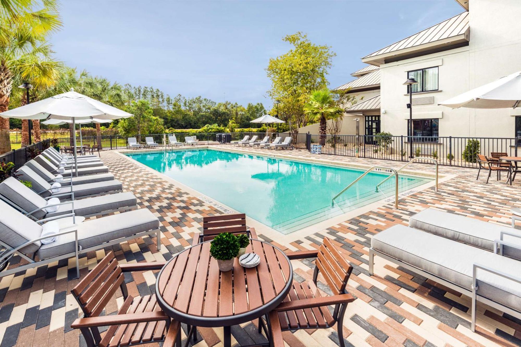 Doubletree By Hilton Gainesville Eksteriør billede